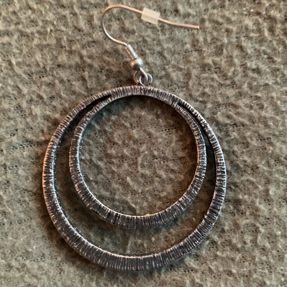 Double circle faux turquoise dangle earrings.  Approximately 2 1/4 inches. - Picture 4 of 6